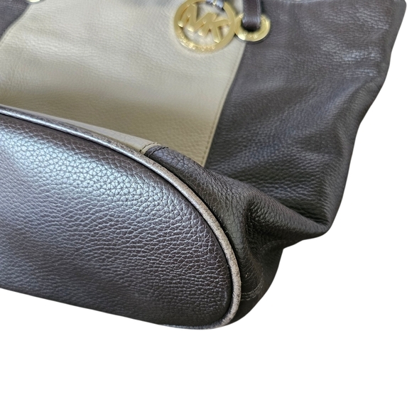 Michael Kors Brown and Cream Jet Set Large Leather Tote Bag - Picture 2 of 11